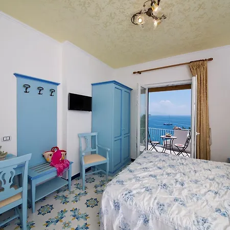 Giardino Delle Ninfe E La Fenice 3*