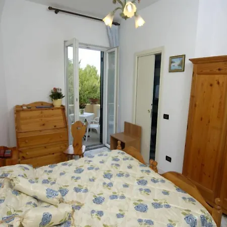 Giardino Delle Ninfe E La Fenice