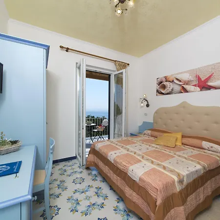 Hotel Giardino Delle Ninfe E La Fenice 3*