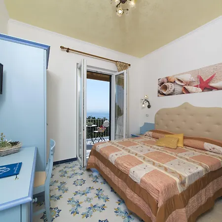 Hotel Giardino Delle Ninfe E La Fenice 3*