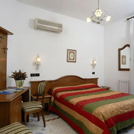 Hotel Giardino Delle Ninfe E La Fenice