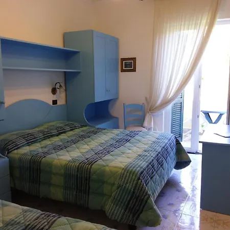 Giardino Delle Ninfe E La Fenice Hotel 3*