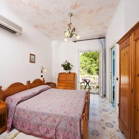 Giardino Delle Ninfe E La Fenice 3*