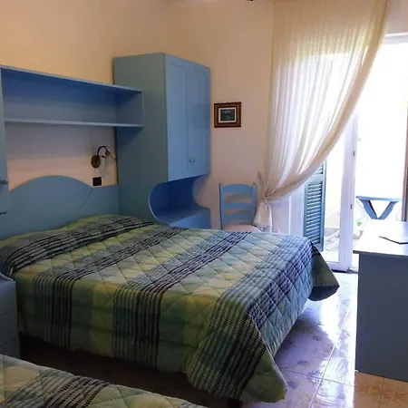 Giardino Delle Ninfe E La Fenice 3*