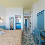 Giardino Delle Ninfe E La Fenice 이스키아