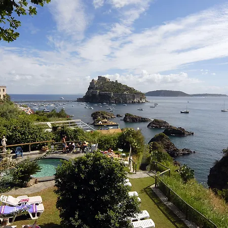 Giardino Delle Ninfe E La Fenice 3*