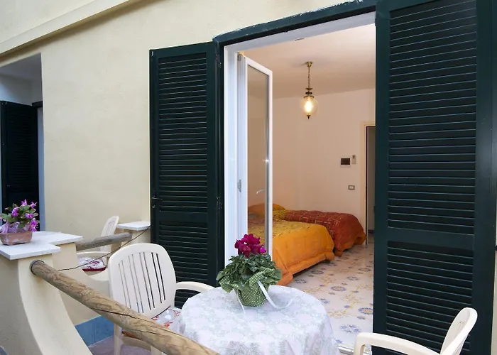 Giardino Delle Ninfe E La Fenice Szálloda 3*